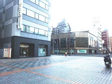 豊証券ビル